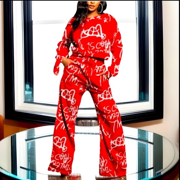 HUSTLE Long Sleeve W/ Ties On The Cuffs Long Crop Shirt & Wide Leg Outfit - Picture 5 of 8